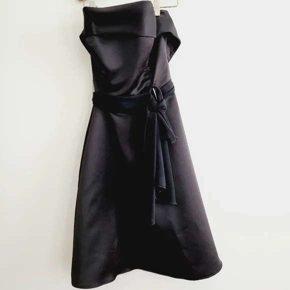 White House Black Market | Dresses | White House Black Market Lined  Strapless Dress With Attached Ribbon Tie At Waist | Poshmark